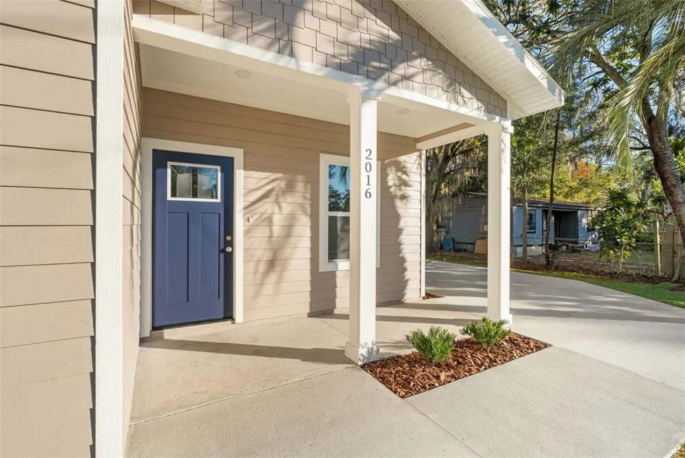 2016 NE 3RD AVENUE Gainesville, FL 32641