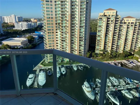 3370 Hidden Bay Dr #1914