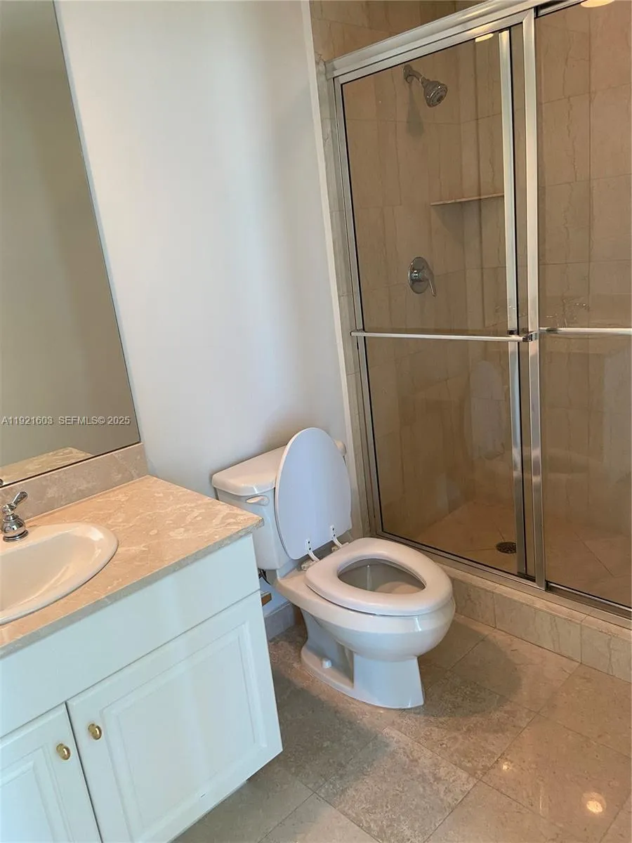 3370 Hidden Bay Dr #1914 Aventura, FL 33180