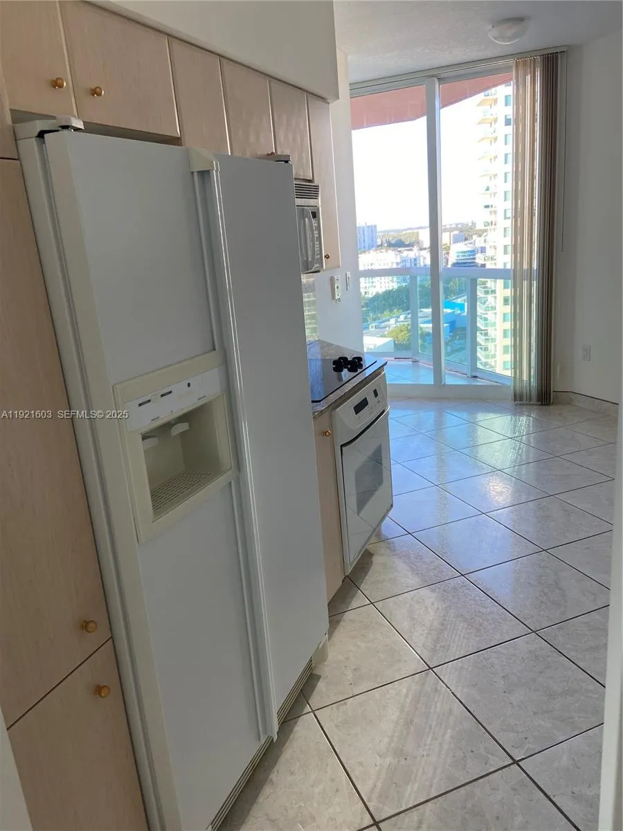3370 Hidden Bay Dr #1914 Aventura, FL 33180