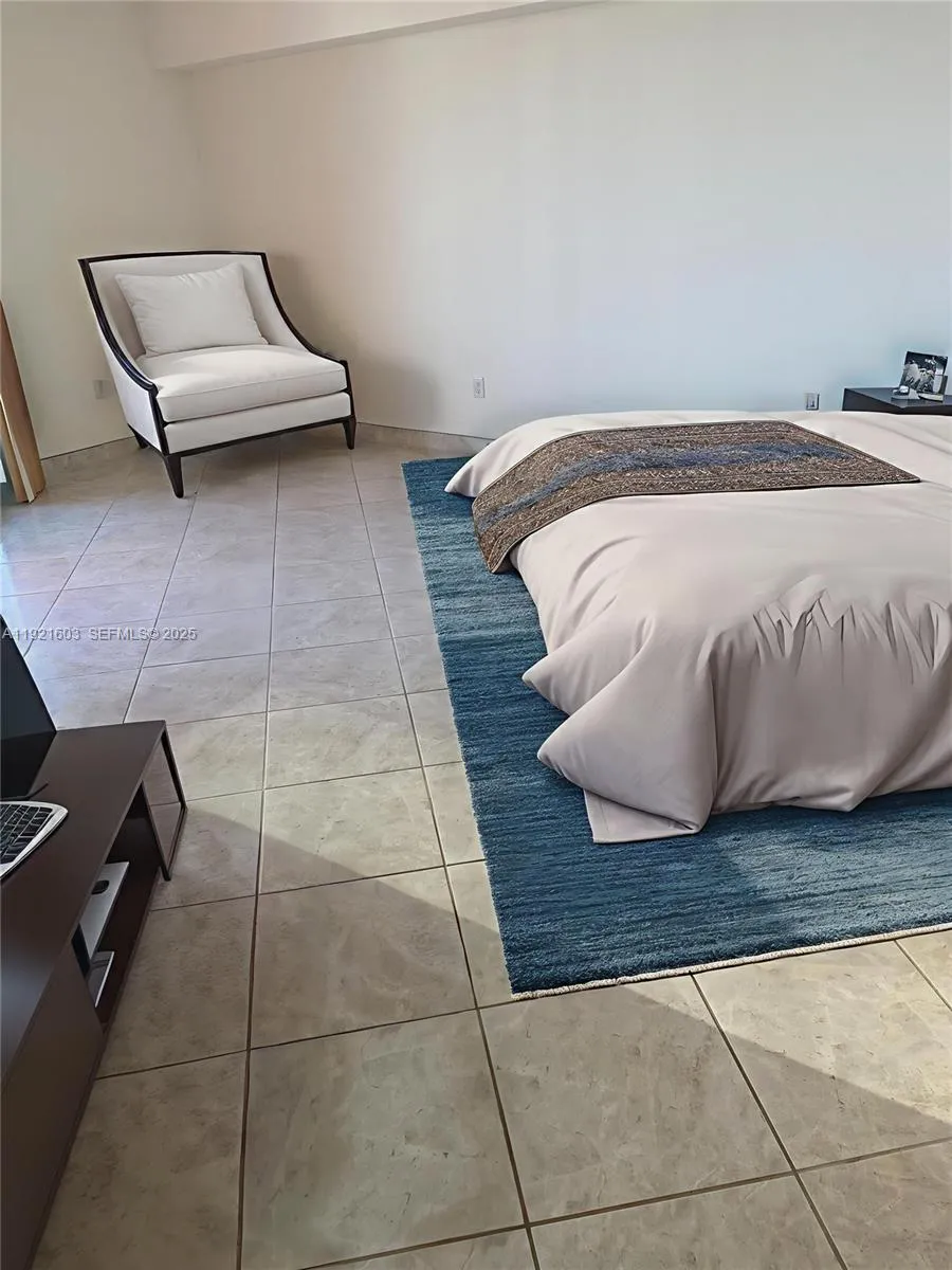 3370 Hidden Bay Dr #1914 Aventura, FL 33180