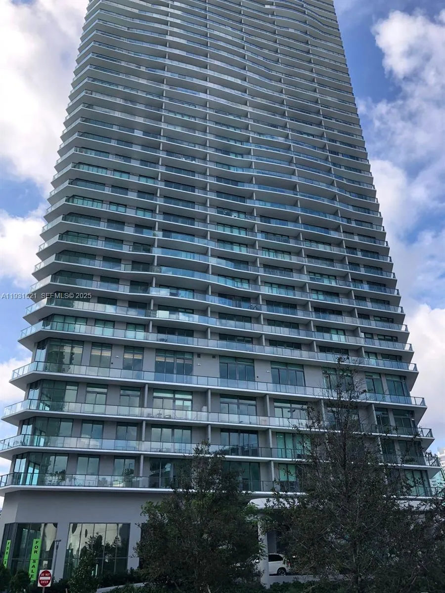 501 NE 31st St #PH4405 Miami, FL 33137