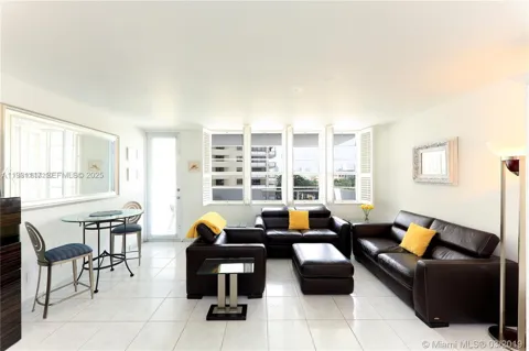 100 Lincoln Rd #509
