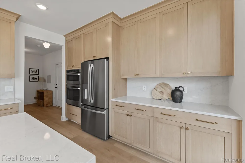 35704 Addison Drive New Baltimore City, MI 48047