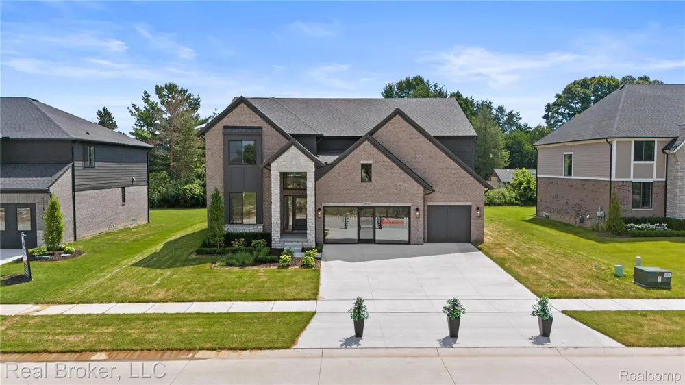 35704 Addison Drive New Baltimore City, MI 48047