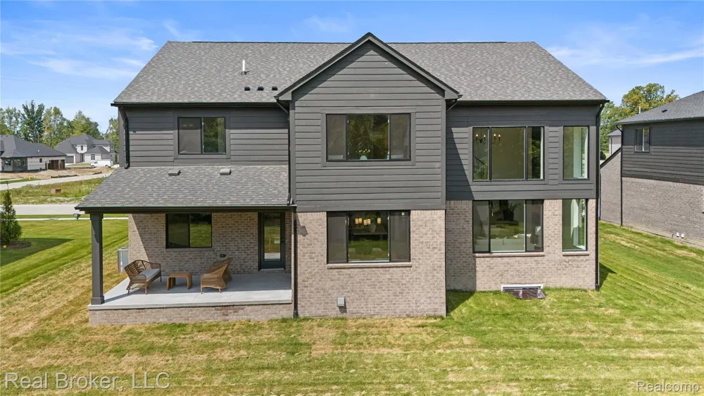 35704 Addison Drive New Baltimore City, MI 48047