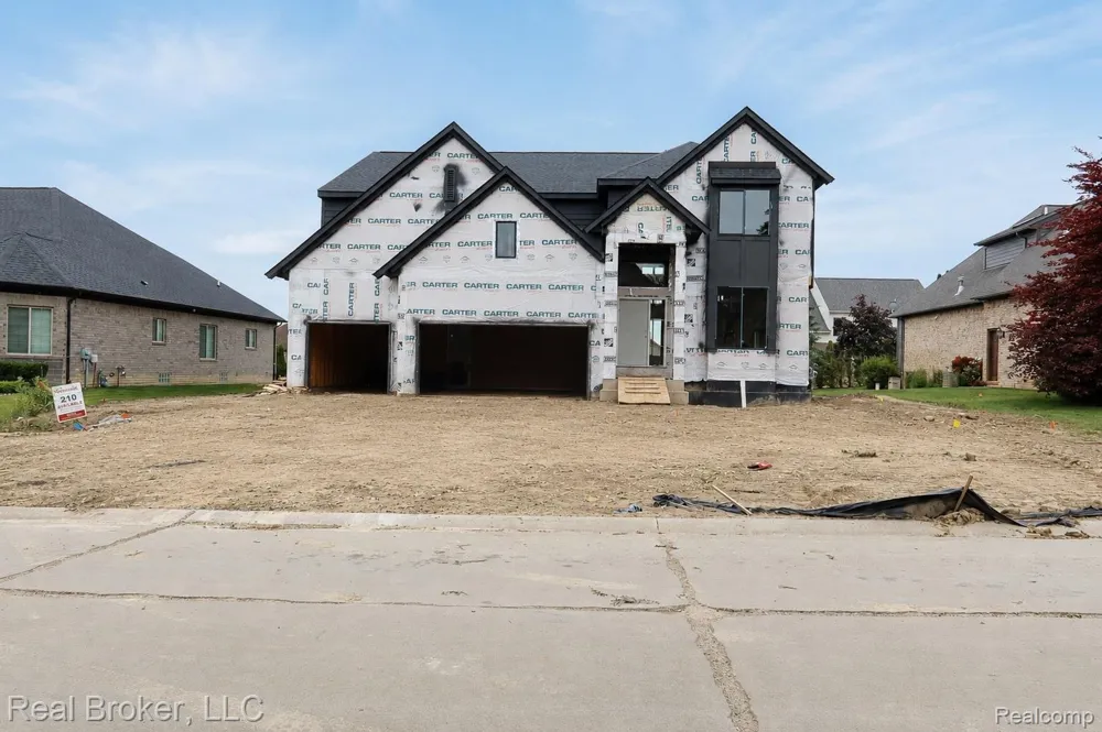 35704 Addison Drive New Baltimore City, MI 48047