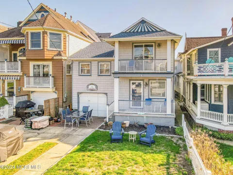 612 Embury Avenue