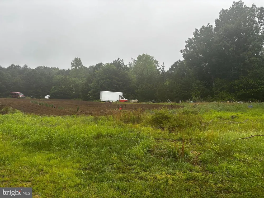 6756 SIXTEENTH AVENUE Mays Landing, NJ 08330