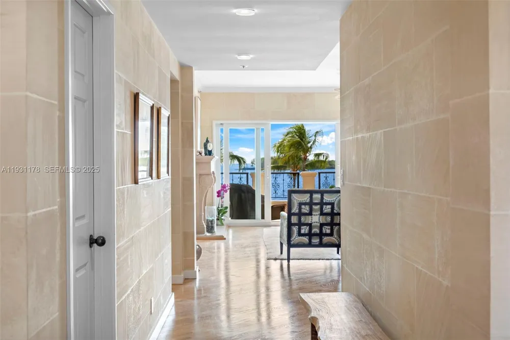2332 Fisher Island Dr #4302 Miami Beach, FL 33109