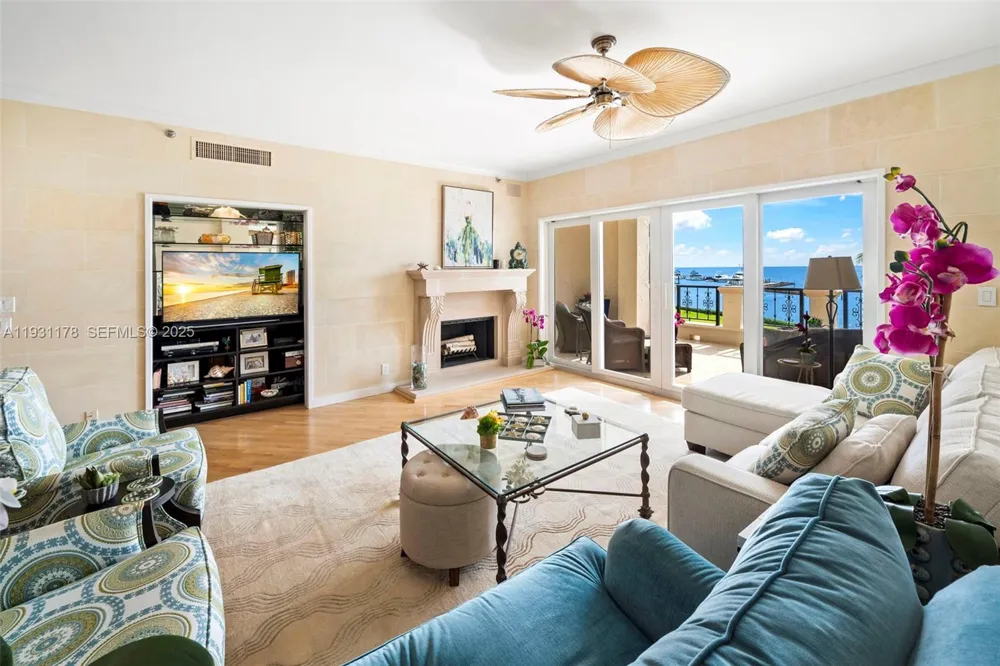 2332 Fisher Island Dr #4302 Miami Beach, FL 33109