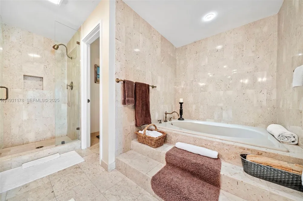 2332 Fisher Island Dr #4302 Miami Beach, FL 33109