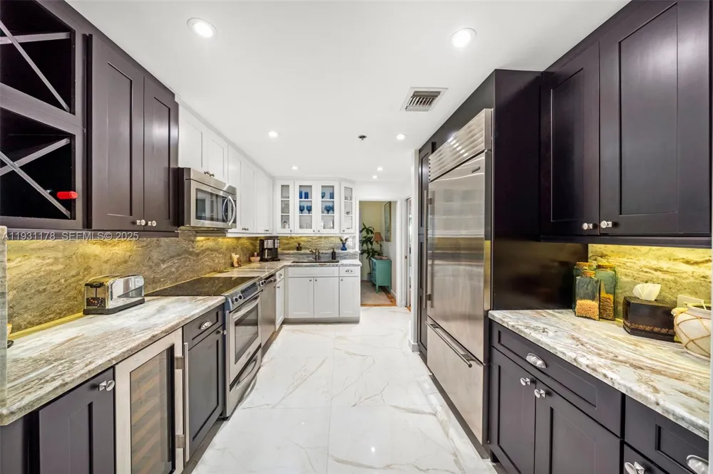 2332 Fisher Island Dr #4302 Miami Beach, FL 33109