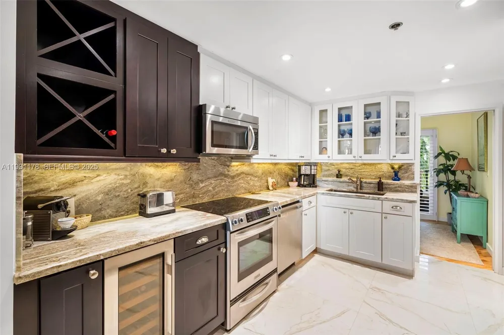 2332 Fisher Island Dr #4302 Miami Beach, FL 33109