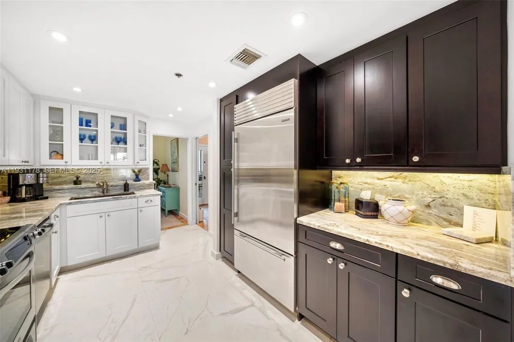 2332 Fisher Island Dr #4302 Miami Beach, FL 33109