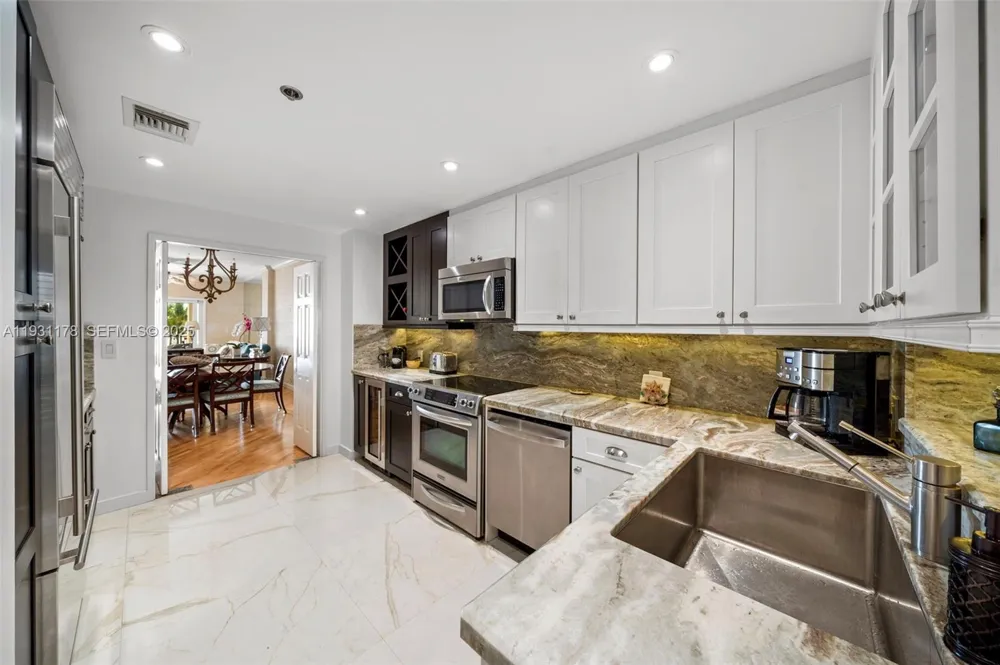 2332 Fisher Island Dr #4302 Miami Beach, FL 33109