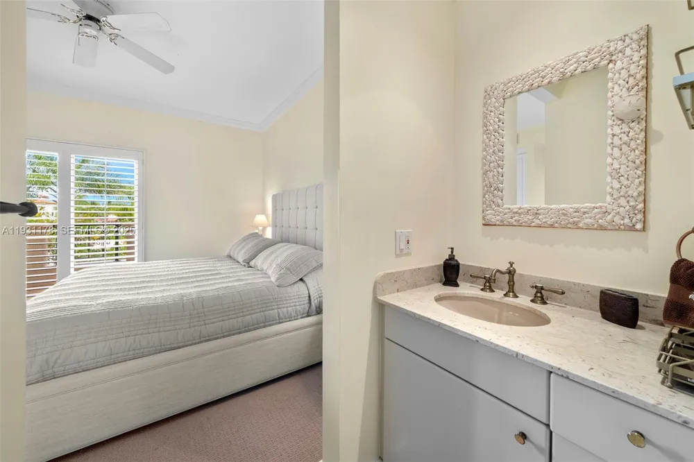 2332 Fisher Island Dr #4302 Miami Beach, FL 33109