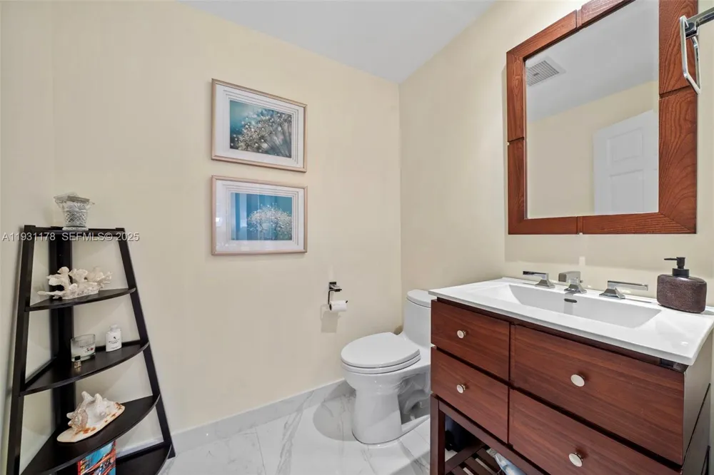 2332 Fisher Island Dr #4302 Miami Beach, FL 33109