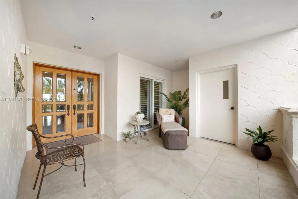 2332 Fisher Island Dr #4302 Miami Beach, FL 33109