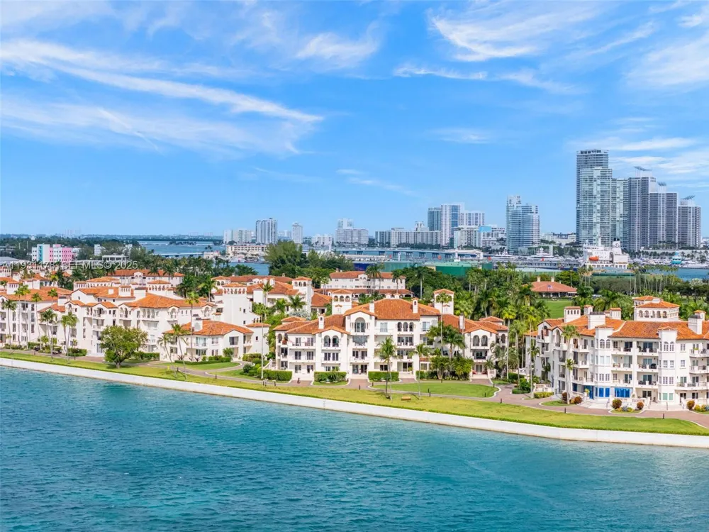 2332 Fisher Island Dr #4302 Miami Beach, FL 33109