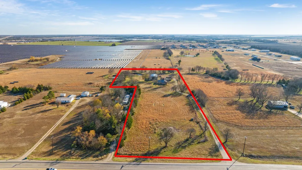 109 PRIVATE RD 24980 Brookston, TX 75421