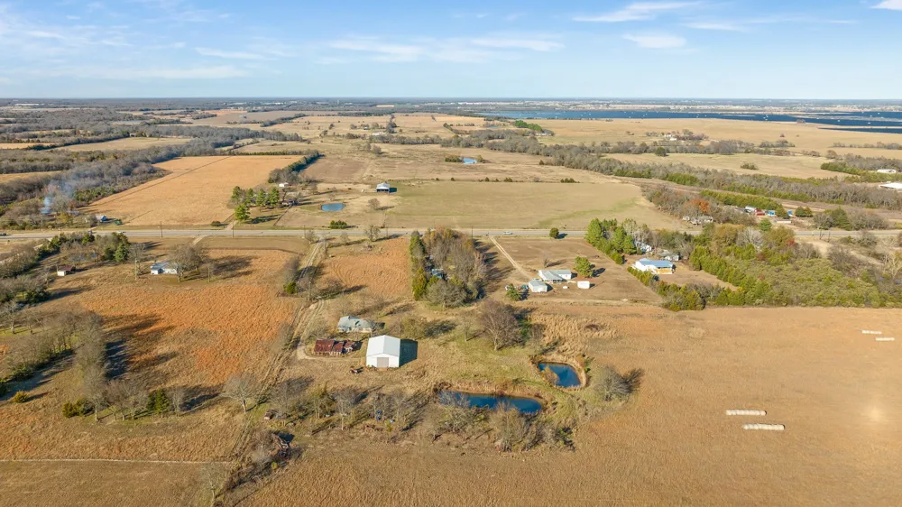 109 PRIVATE RD 24980 Brookston, TX 75421