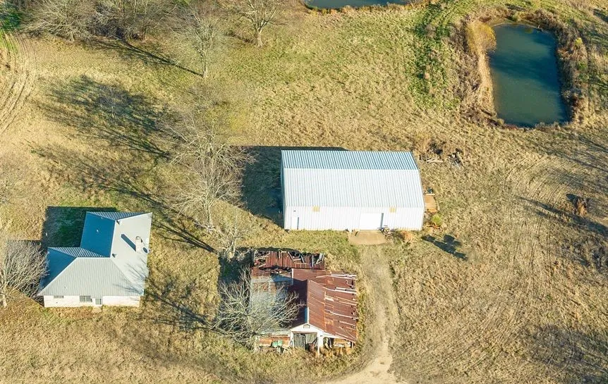 109 PRIVATE RD 24980 Brookston, TX 75421