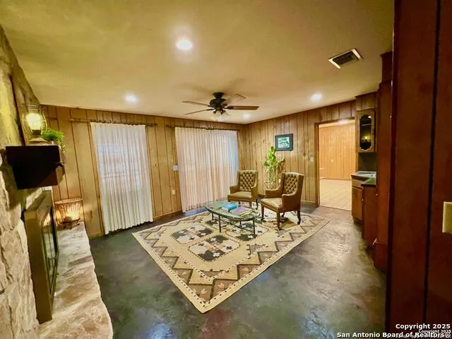 433 Fort Clark Rd Brackettville, TX 78832