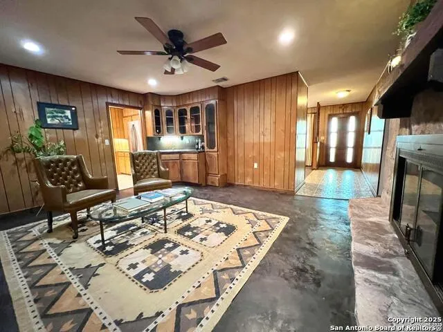 433 Fort Clark Rd Brackettville, TX 78832