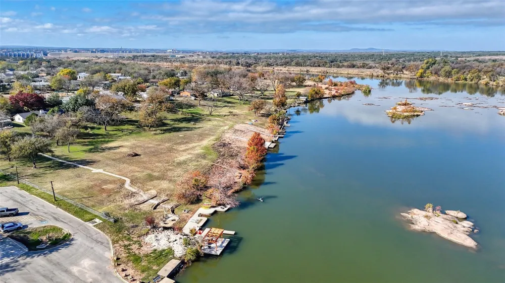 735 Birch Lane Cottonwood Shores, TX 78657