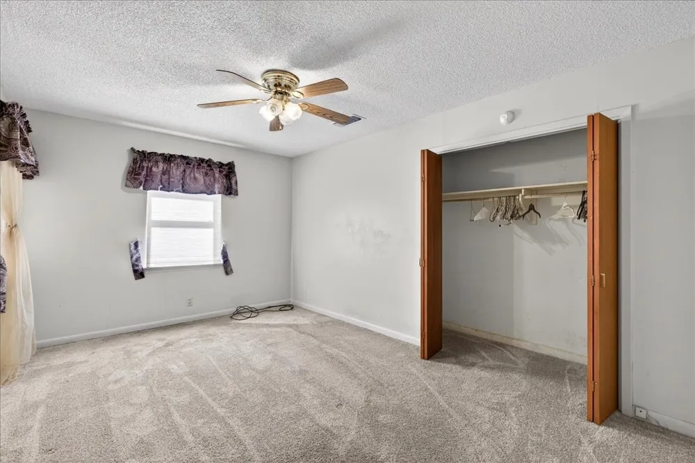 300 County Road 2100 Road Seven Points, TX 75143