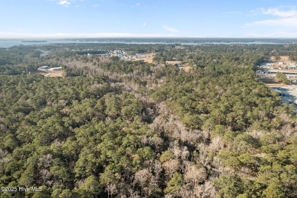 1730 Nc-58 Peletier, NC 28584