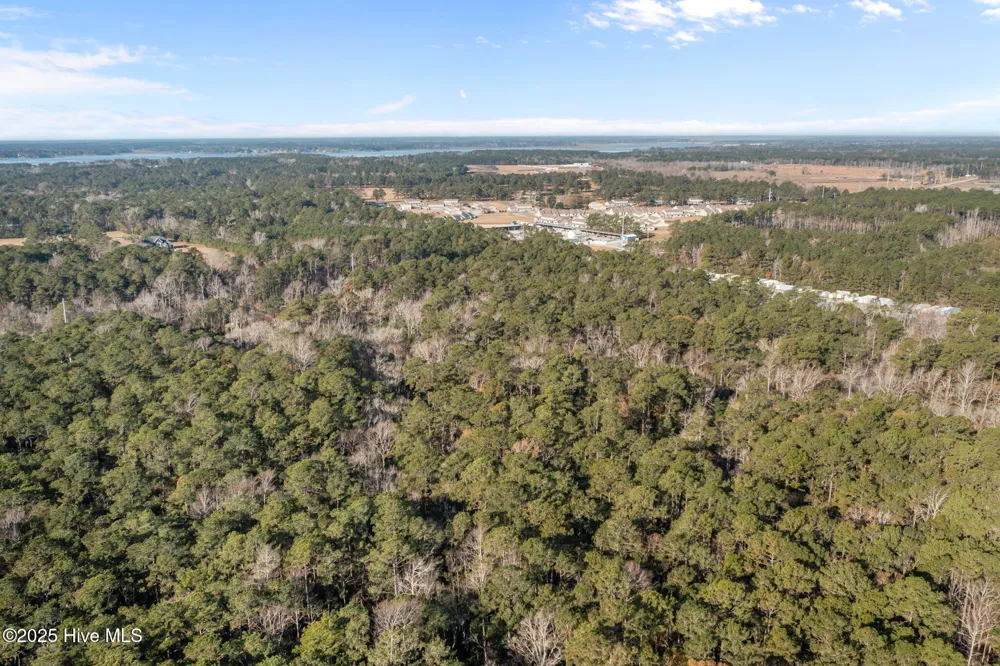 1730 Nc-58 Peletier, NC 28584