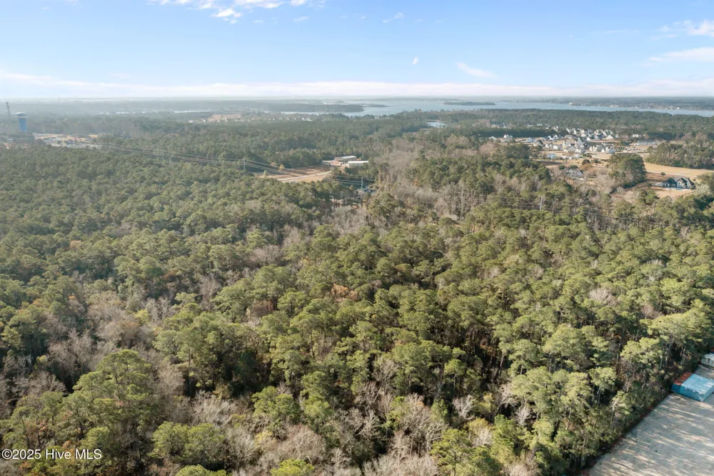 1730 Nc-58 Peletier, NC 28584