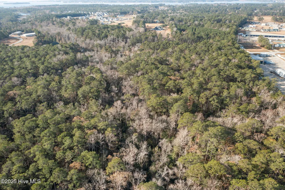 1730 Nc-58 Peletier, NC 28584