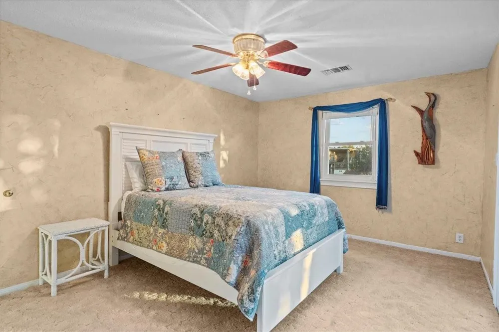 603 Shady Glen Drive Anahuac, TX 77514