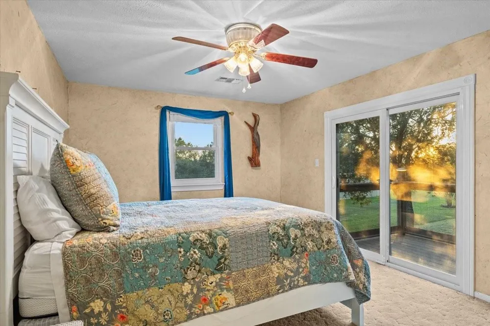 603 Shady Glen Drive Anahuac, TX 77514