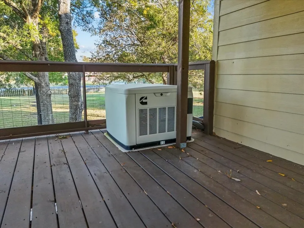603 Shady Glen Drive Anahuac, TX 77514
