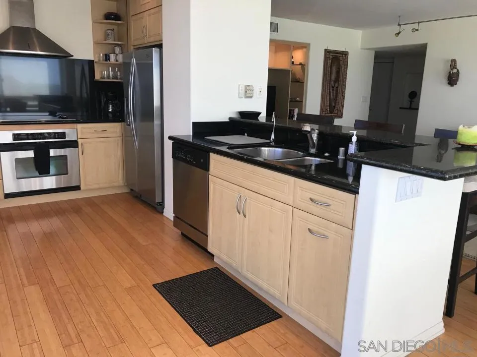 1720 Avenida Del Mundo #602 Coronado, CA 92118