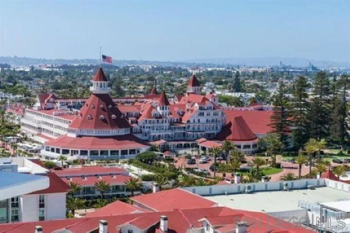 1720 Avenida Del Mundo #602 Coronado, CA 92118