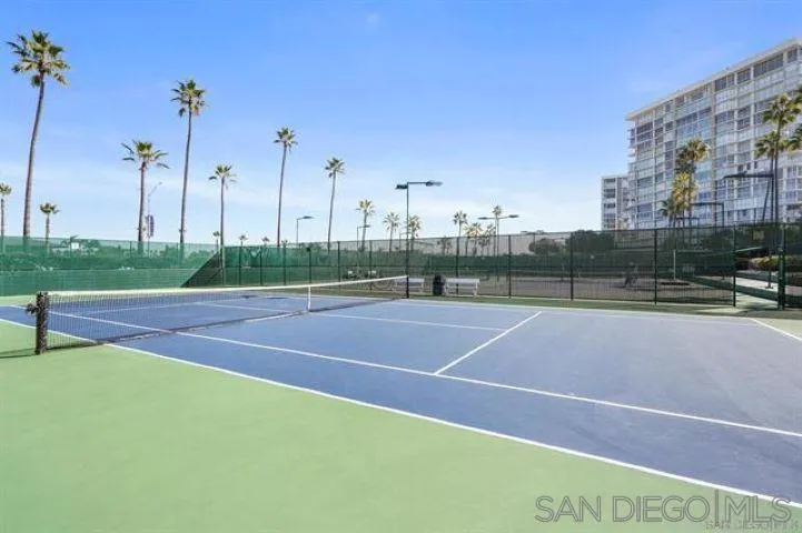 1720 Avenida Del Mundo #602 Coronado, CA 92118