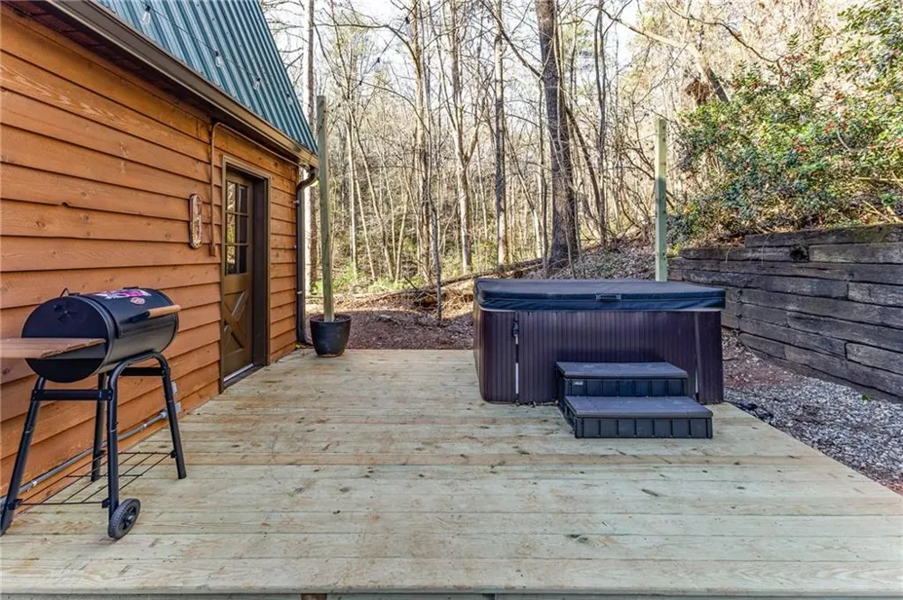40 Kaceys Lane Helen, GA 30545