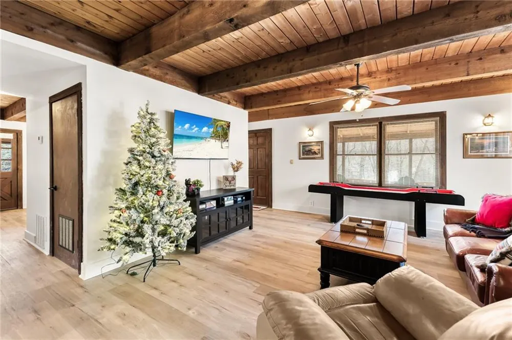40 Kaceys Lane Helen, GA 30545