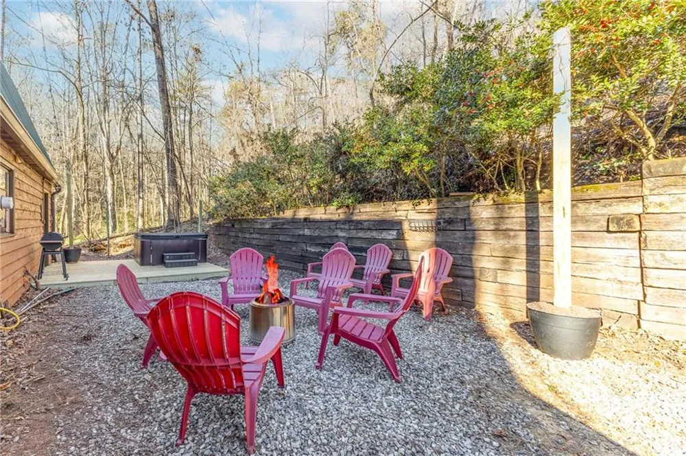 40 Kaceys Lane Helen, GA 30545