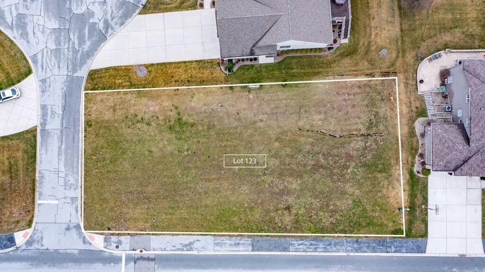 10376 Potomac Court Crown Point, IN 46307