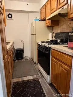 1874 Pelham Parkway S #5C Bronx, NY 10461