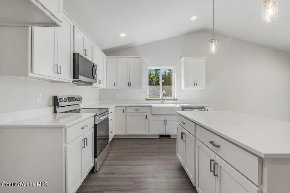 231 Durango Lane Priest River, ID 83856
