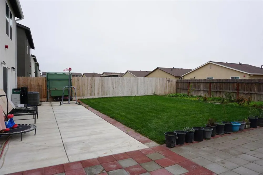 405 Greene Way Los Banos, CA 93635