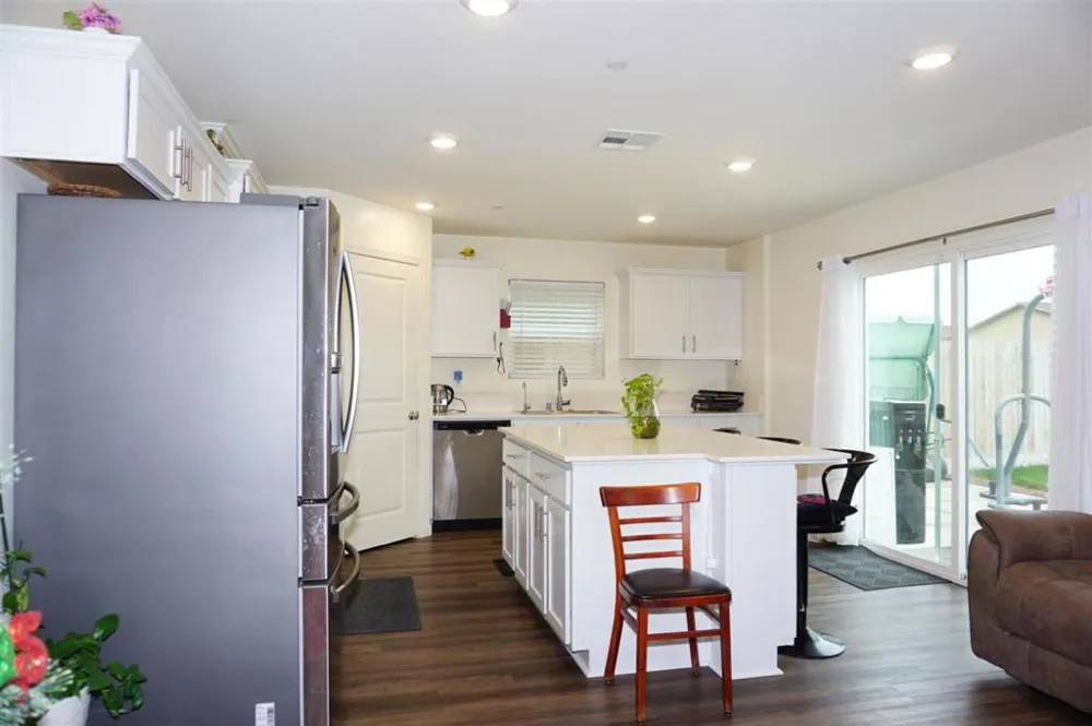 405 Greene Way Los Banos, CA 93635