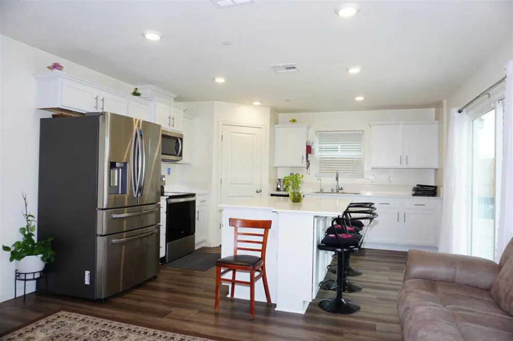 405 Greene Way Los Banos, CA 93635